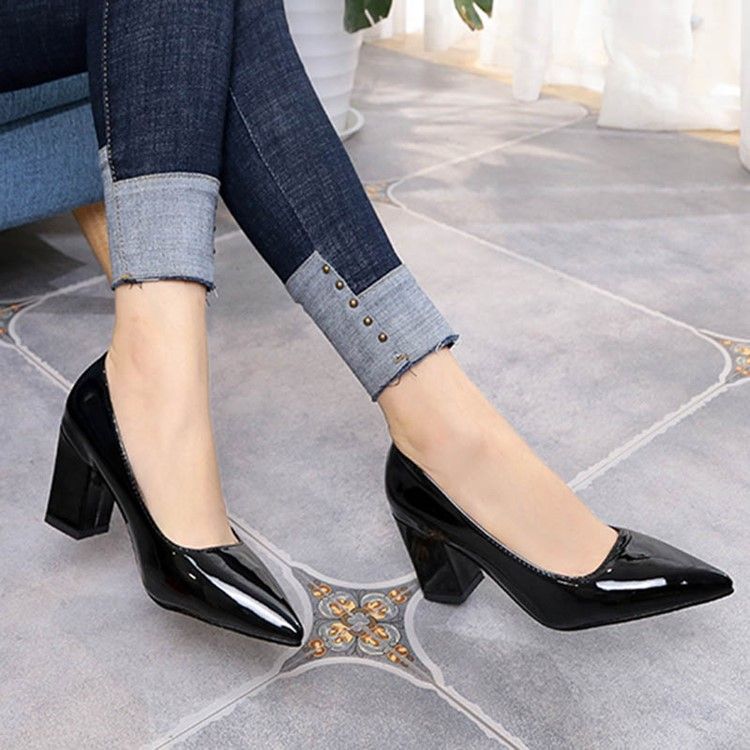 Profesjonell Spiss Tå Plain Chunky Pumps