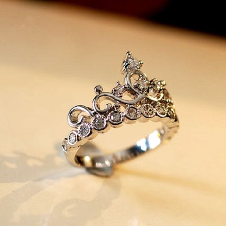 Klassisk Krone Sølvring Med Rhinestone