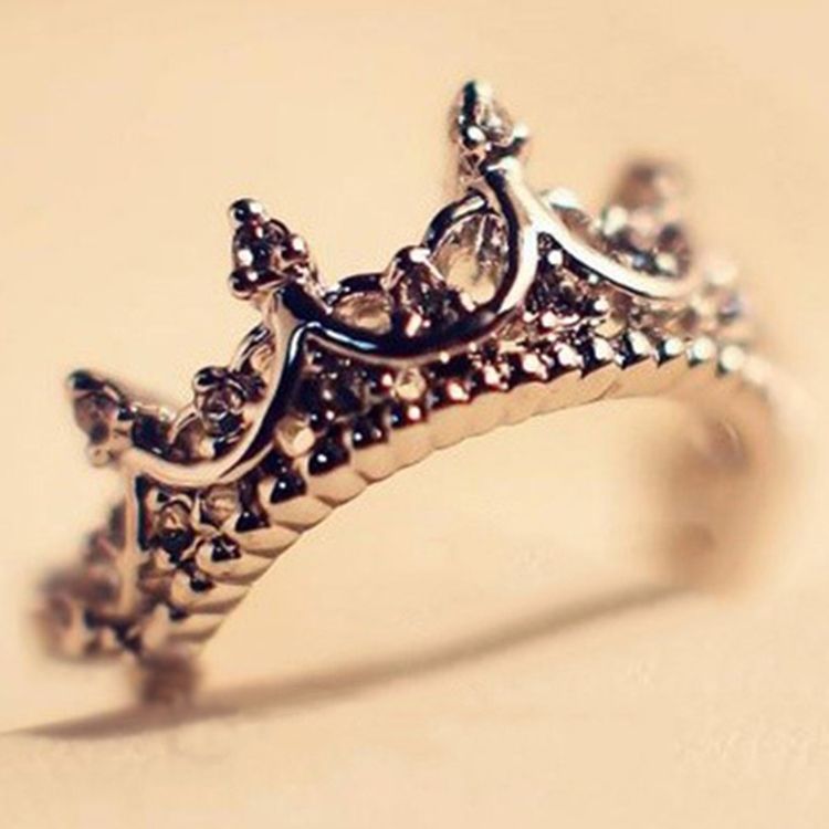 Vintage Uthult Kronring For Kvinner